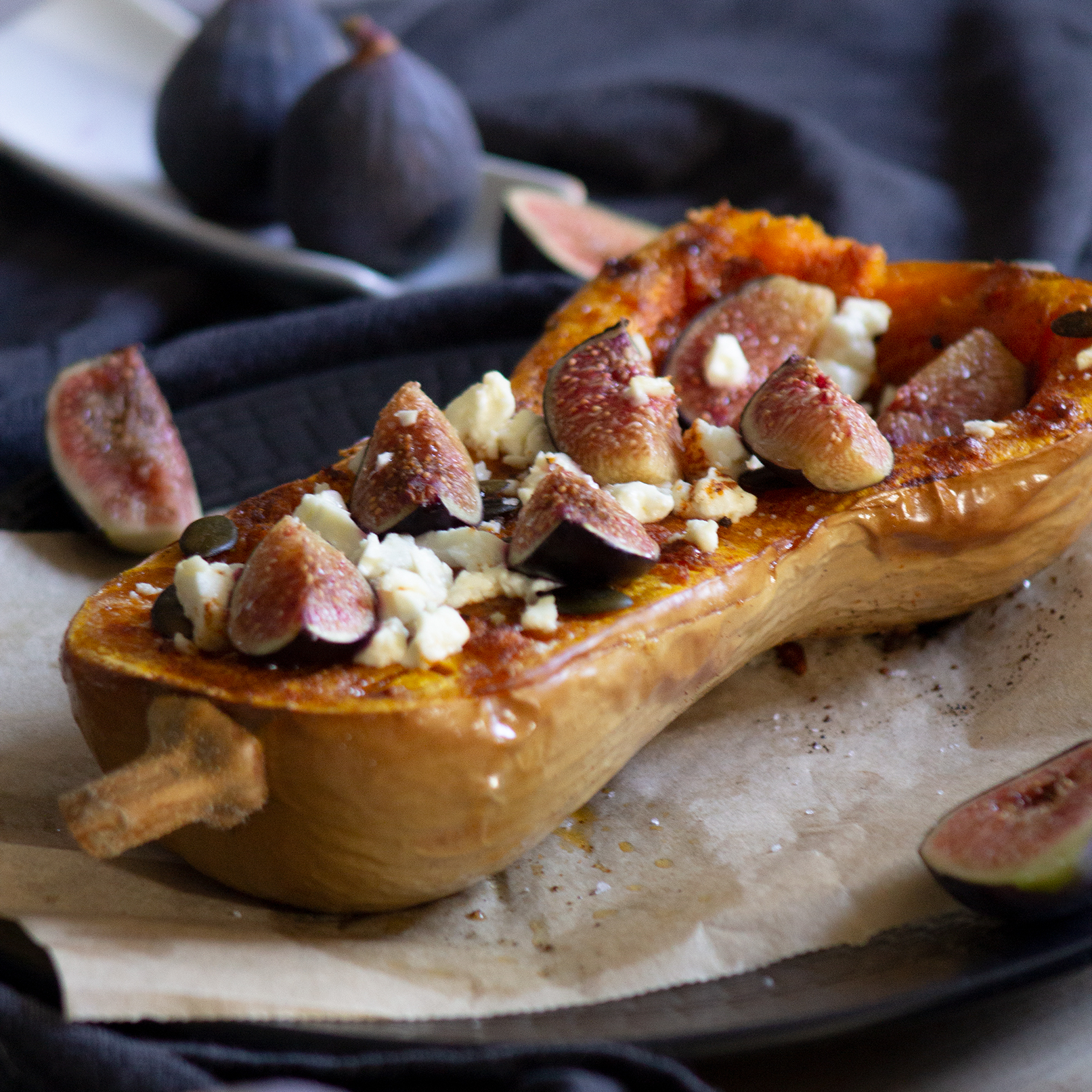 Courge butternut rôtie aux figues et à la feta