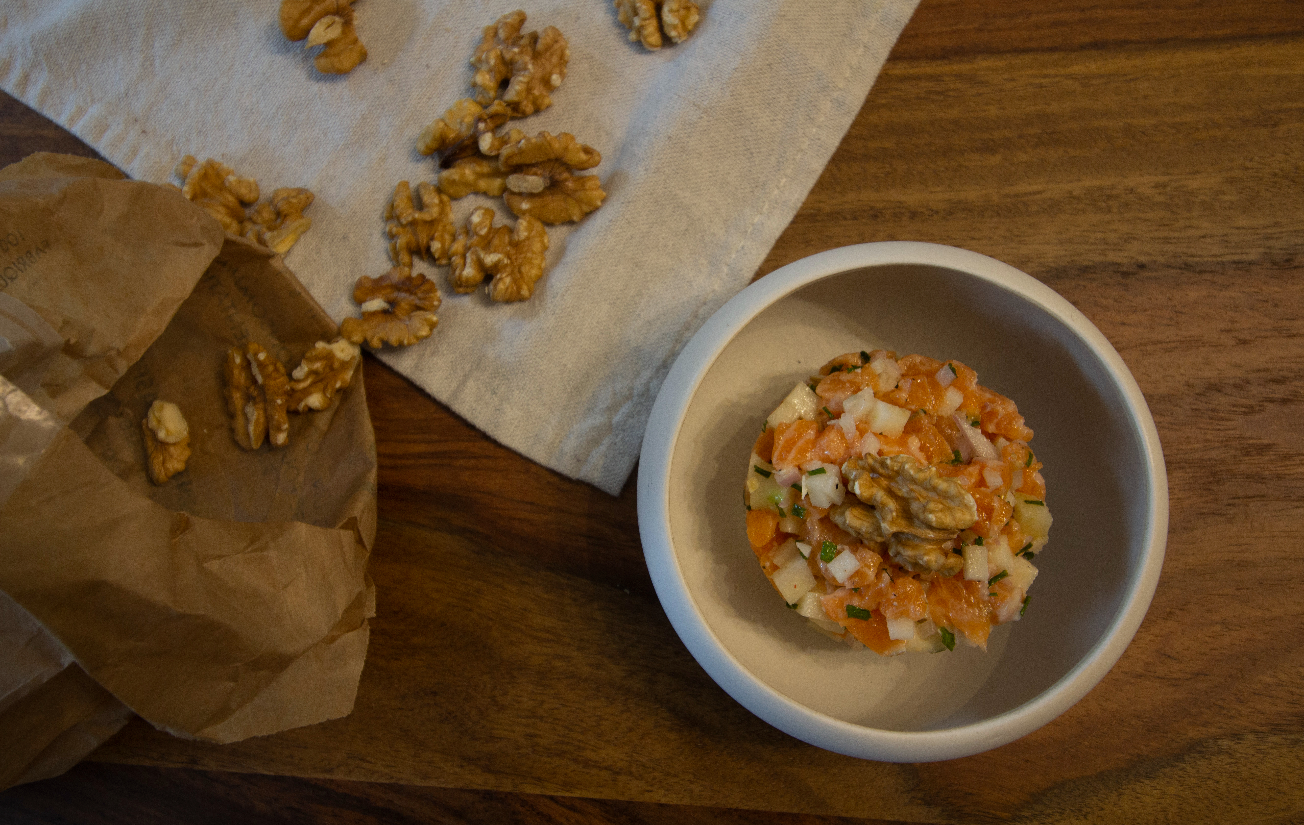 verrines de noël de truite, pomme et noix